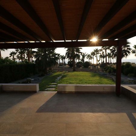 Yulya Villa By Taimoura Paphos Exterior foto