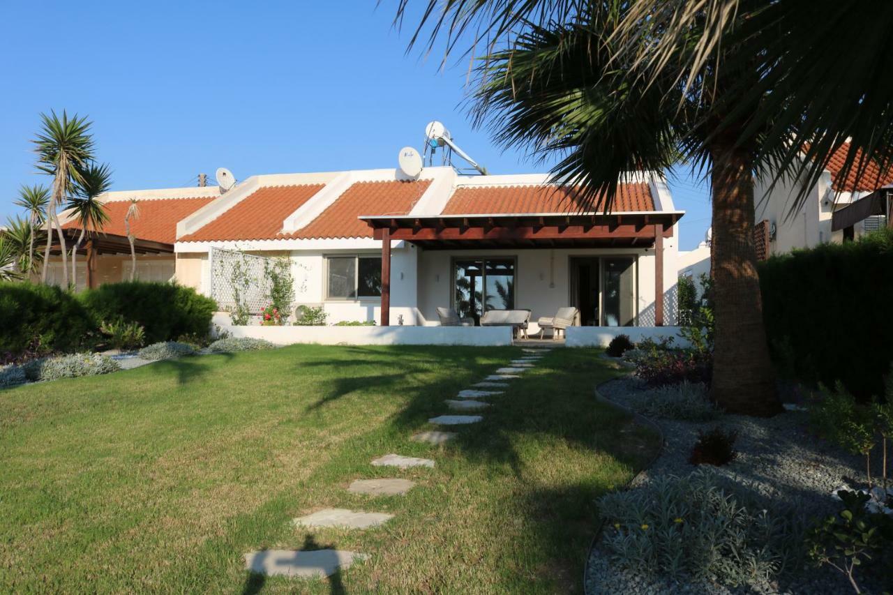 Yulya Villa By Taimoura Paphos Exterior foto